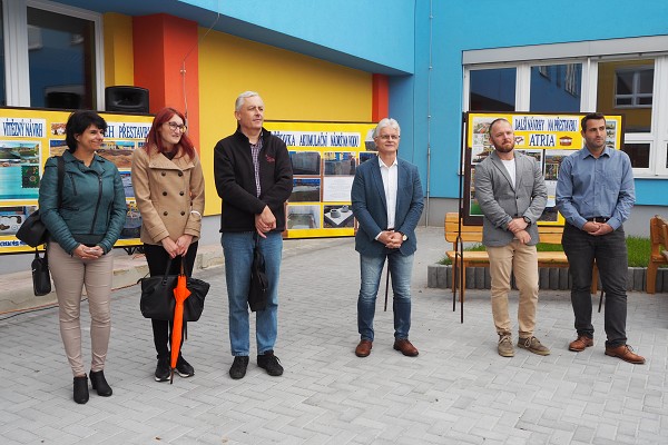 Slavnostní otevření atria školy