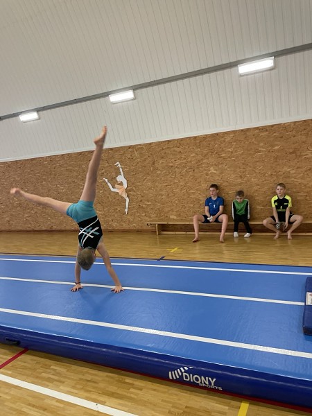 Závody ve sportovní gymnastice